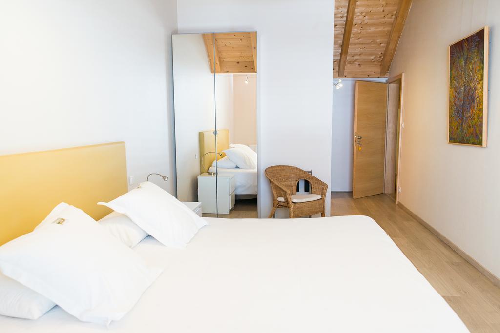 Ame De La Terre Bed & Breakfast Ruffey-lès-Échirey Екстериор снимка