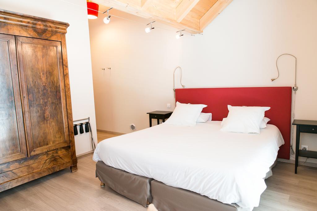 Ame De La Terre Bed & Breakfast Ruffey-lès-Échirey Стая снимка